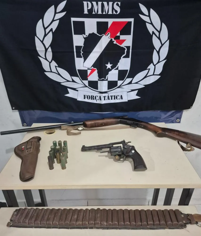 Homem é detido após disparos e Polícia Militar apreende duas armas em Três Lagoas