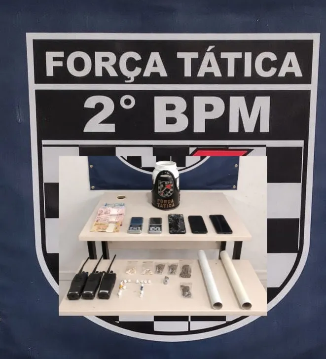Força Tática do 2º BPM desarticula ponto de tráfico e prende suspeitas em Três Lagoas
