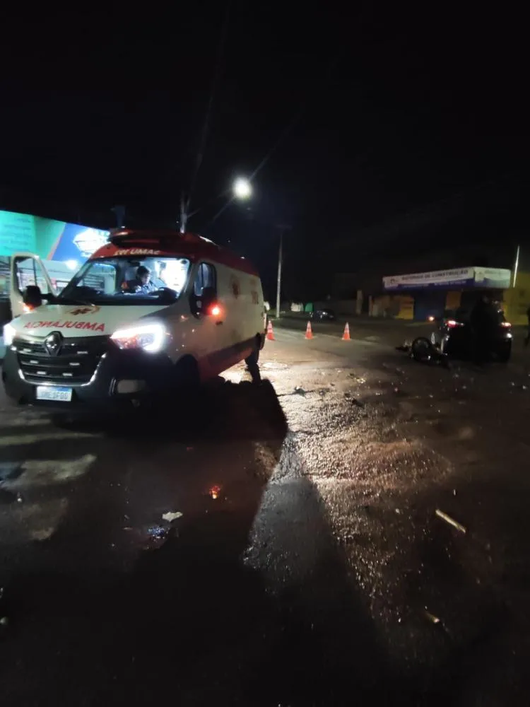Motociclista fica ferido em acidente entre carro e moto em Três Lagoas